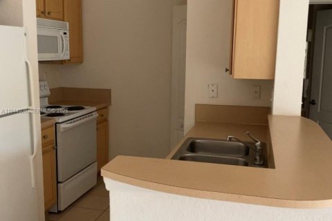 Снять в аренду кондоминиум в Саут-Майами, Флорида 1 спальня, 60.57м2, № 2000850 - фото 14