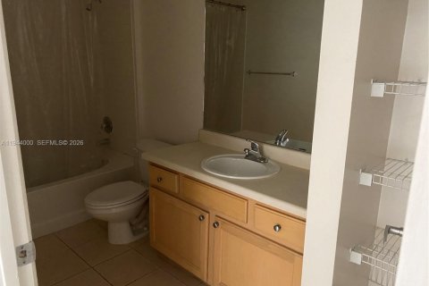 Снять в аренду кондоминиум в Саут-Майами, Флорида 1 спальня, 60.57м2, № 2000850 - фото 17