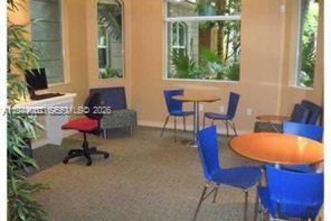 Снять в аренду кондоминиум в Саут-Майами, Флорида 1 спальня, 60.57м2, № 2000850 - фото 10