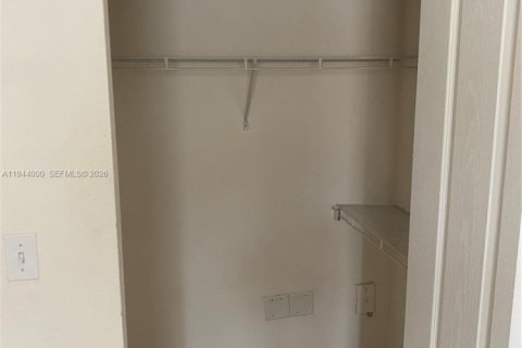 Снять в аренду кондоминиум в Саут-Майами, Флорида 1 спальня, 60.57м2, № 2000850 - фото 21