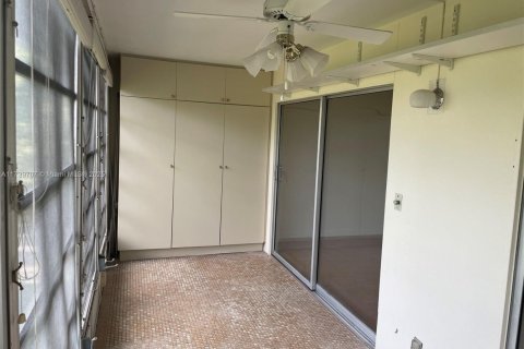 Condo in Coconut Creek, Florida, 2 bedrooms  № 1864307 - photo 19