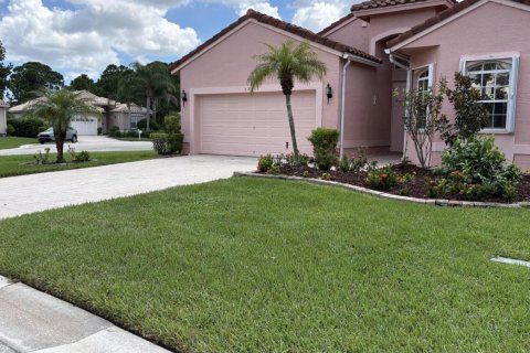 Villa ou maison à Port St. Lucie, Floride 2 chambres, 163.14 m2 № 2376257