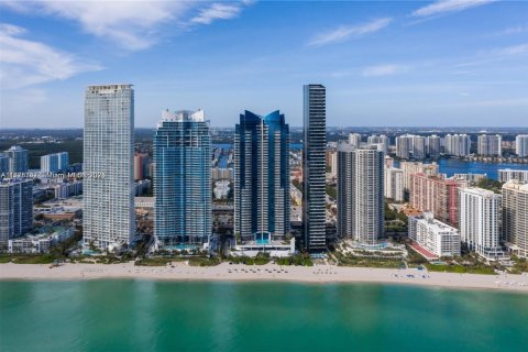 Condominio en venta en Sunny Isles Beach, Florida, 1 dormitorio, 79.71 m2 № 2014060 - foto 23