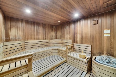 Купить кондоминиум в Майами, Флорида 2 спальни, 166.67м2, № 1982595 - фото 27