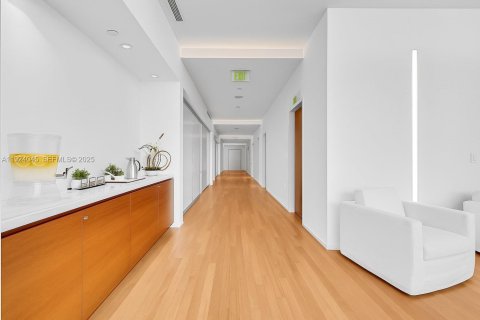 Купить кондоминиум в Майами, Флорида 2 спальни, 166.67м2, № 1982595 - фото 26