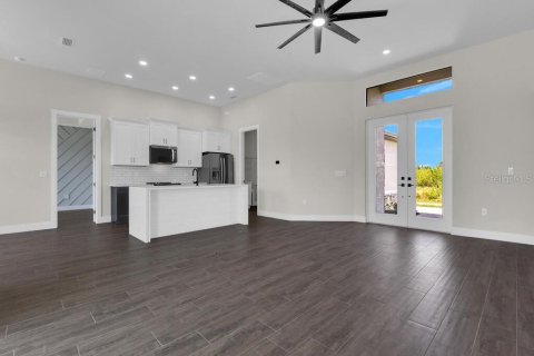 Villa ou maison à vendre à Port Charlotte, Floride: 4 chambres, 187.01 m2 № 1767052 - photo 15