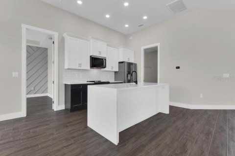 Villa ou maison à vendre à Port Charlotte, Floride: 4 chambres, 187.01 m2 № 1767052 - photo 7