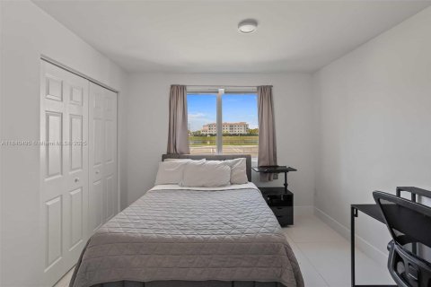 Купить кондоминиум в Дорал, Флорида 3 спальни, 141.68м2, № 1829004 - фото 11