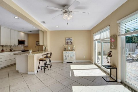 Купить виллу или дом в Холливуд, Флорида 3 спальни, 127.93м2, № 1975554 - фото 12