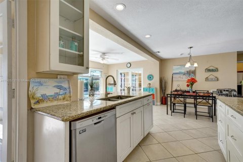 Купить виллу или дом в Холливуд, Флорида 3 спальни, 127.93м2, № 1975554 - фото 9