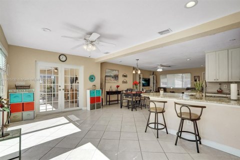 Купить виллу или дом в Холливуд, Флорида 3 спальни, 127.93м2, № 1975554 - фото 14
