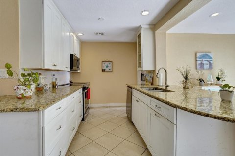 Купить виллу или дом в Холливуд, Флорида 3 спальни, 127.93м2, № 1975554 - фото 5