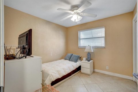 Купить виллу или дом в Холливуд, Флорида 3 спальни, 127.93м2, № 1975554 - фото 29