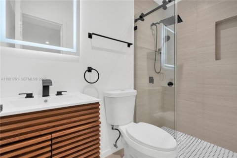 Снять в аренду виллу или дом в Майами, Флорида 3 спальни, 140.65м2, № 1986031 - фото 21