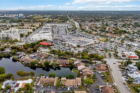 Adosado en alquiler en Miami, Florida, 3 dormitorios, 111.48 m2 № 2057737 - foto 29