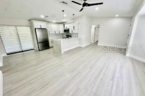 Villa ou maison à vendre à North Port, Floride: 3 chambres, 121.52 m2 № 1806861 - photo 3