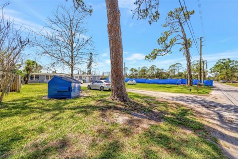Commercial property in New Port Richey, Florida 3 bedrooms, 255.76 sq.m. № 1733055 - photo 6