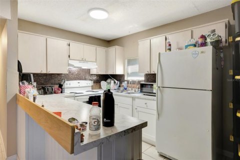 Commercial property in New Port Richey, Florida 3 bedrooms, 255.76 sq.m. № 1733055 - photo 28