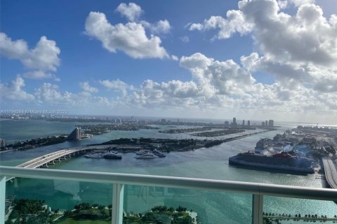 Condo in Miami, Florida, 1 bedroom  № 1956938 - photo 12