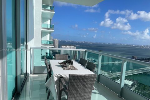 Condo in Miami, Florida, 1 bedroom  № 1956938 - photo 11