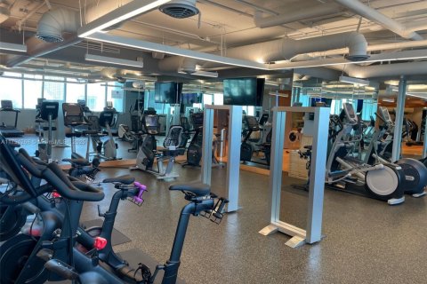 Condo in Miami, Florida, 1 bedroom  № 1956938 - photo 20