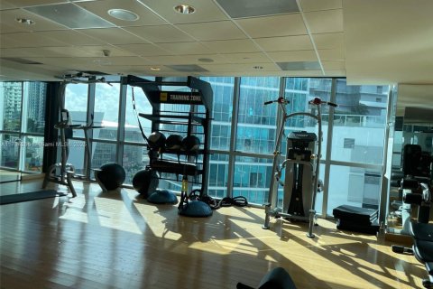 Condo in Miami, Florida, 1 bedroom  № 1956938 - photo 24