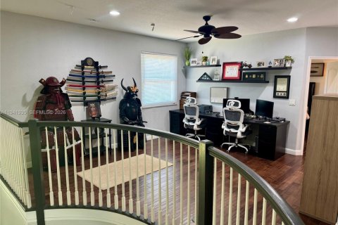 House in Miramar, Florida 5 bedrooms, 344.3 sq.m. № 1999078 - photo 12