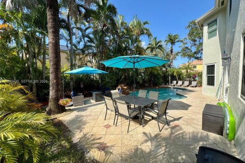 House in Miramar, Florida 5 bedrooms, 344.3 sq.m. № 1999078 - photo 10