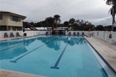 Condo in Crystal River, Florida, 2 bedrooms  № 1545950 - photo 21
