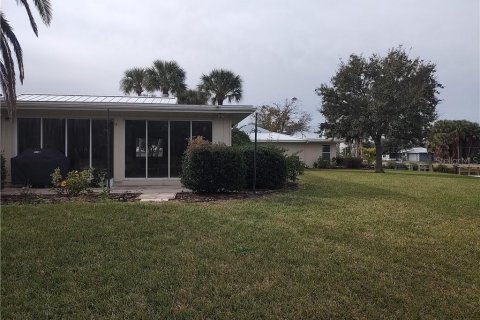 Condo in Crystal River, Florida, 2 bedrooms  № 1545950 - photo 5