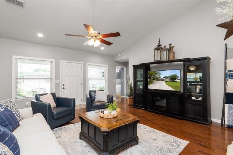 Casa en venta en Lakeland, Florida, 4 dormitorios, 234.39 m2 № 2091571 - foto 9