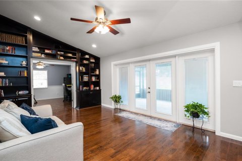 Casa en venta en Lakeland, Florida, 4 dormitorios, 234.39 m2 № 2091571 - foto 14