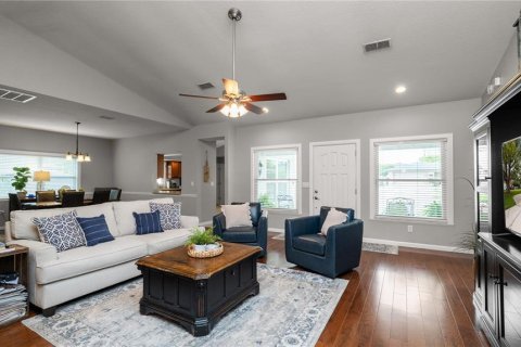 Casa en venta en Lakeland, Florida, 4 dormitorios, 234.39 m2 № 2091571 - foto 10