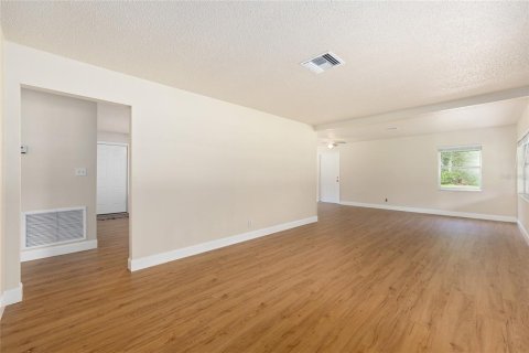 House in Hernando, Florida 3 bedrooms, 143.07 sq.m. № 1911927 - photo 10