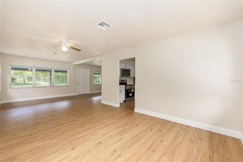 House in Hernando, Florida 3 bedrooms, 143.07 sq.m. № 1911927 - photo 12