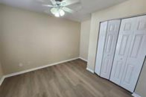 Copropriété à louer à Naples, Floride: 3 chambres, 116.31 m2 № 2173612 - photo 5