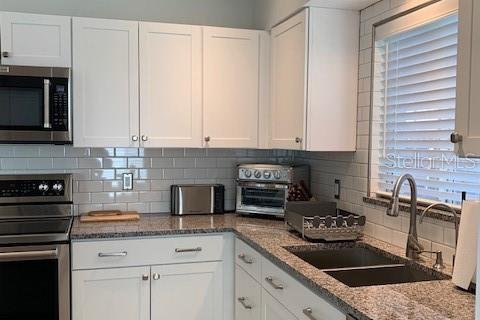 House in Safety Harbor, Florida 2 bedrooms, 113.62 sq.m. № 1421098 - photo 20