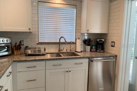 House in Safety Harbor, Florida 2 bedrooms, 113.62 sq.m. № 1421098 - photo 18