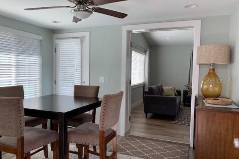 House in Safety Harbor, Florida 2 bedrooms, 113.62 sq.m. № 1421098 - photo 9