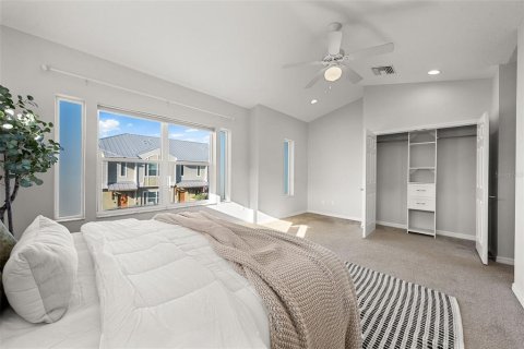 Townhouse in Clearwater, Florida 3 bedrooms, 130.25 sq.m. № 2427100 - photo 20