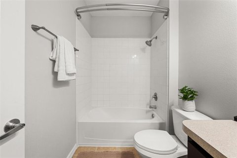 Townhouse in Clearwater, Florida 3 bedrooms, 130.25 sq.m. № 2427100 - photo 15