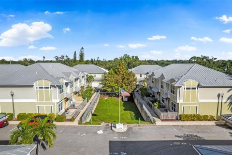 Townhouse in Clearwater, Florida 3 bedrooms, 130.25 sq.m. № 2427100 - photo 4