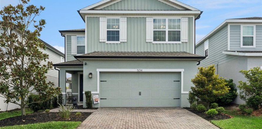 House in DeLand, Florida 4 bedrooms, 190.08 sq.m. № 2144529
