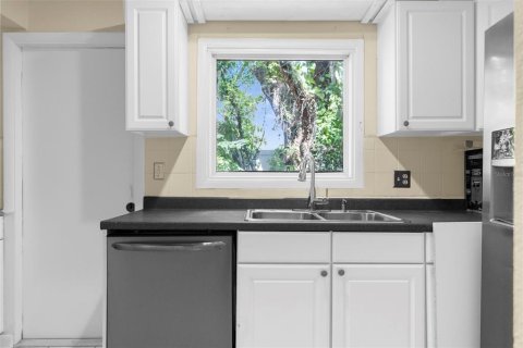 Copropriété à vendre à Tampa, Floride: 2 chambres, 94.02 m2 № 1914482 - photo 7