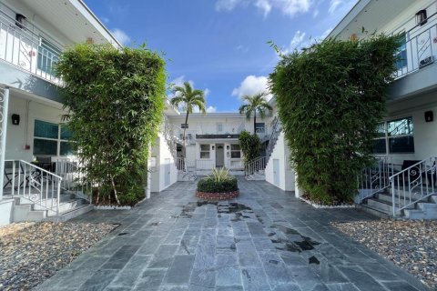 Apartamento en alquiler en Miami Beach, Florida, 1 dormitorio, 1456.34 m2 № 2085852 - foto 28