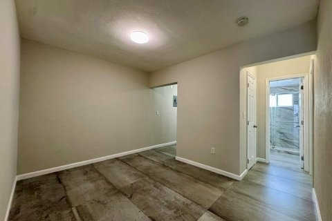 Apartamento en alquiler en Miami Beach, Florida, 1 dormitorio, 1456.34 m2 № 2085852 - foto 9