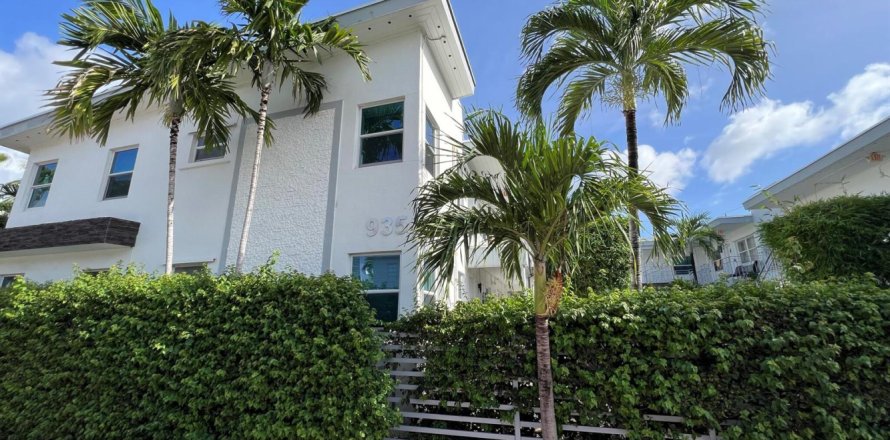 Apartamento en Miami Beach, Florida 1 dormitorio, 1456.34 m2 № 2085852