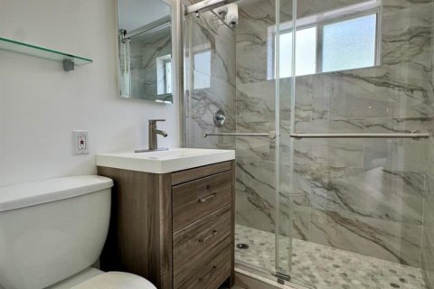 Apartamento en alquiler en Miami Beach, Florida, 1 dormitorio, 1456.34 m2 № 2085852 - foto 19