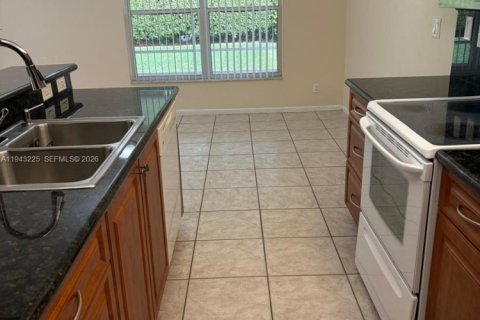 Villa ou maison à louer à Boynton Beach, Floride: 3 chambres, 141.4 m2 № 1999545 - photo 14