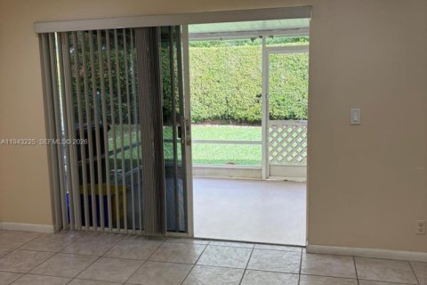 Villa ou maison à louer à Boynton Beach, Floride: 3 chambres, 141.4 m2 № 1999545 - photo 15